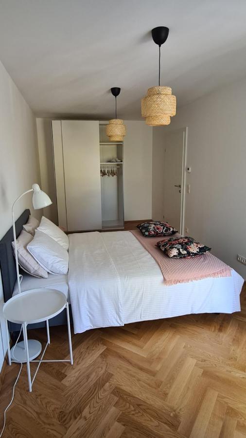 Top Kaiserebersdorf Apartament Viena