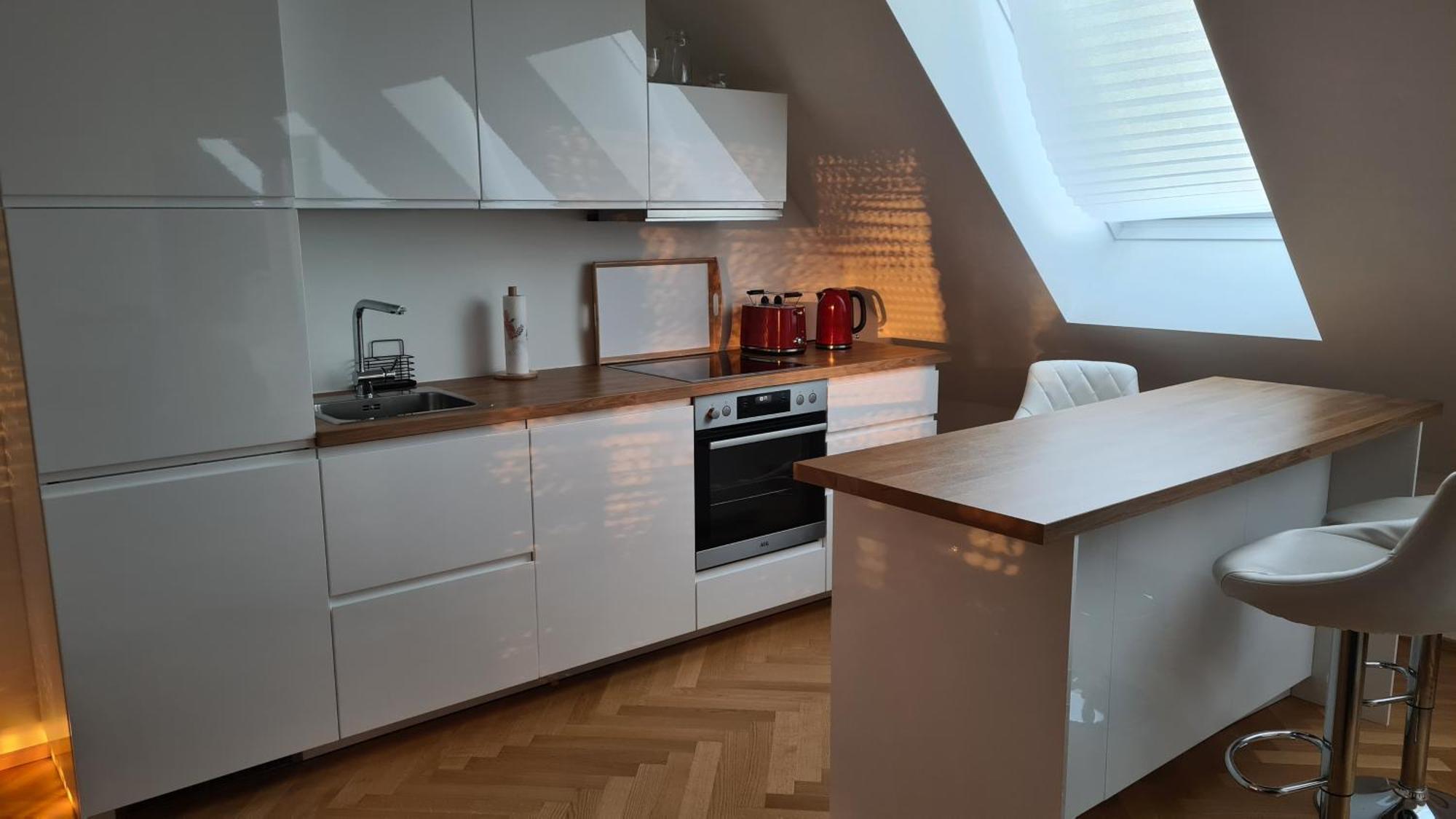 Top Kaiserebersdorf * Viena